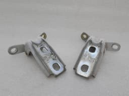 CHEVROLET CHEVROLET MK5 ZL1 DOOR HINGE LEFT SET DOOR HINGE LEFT SET 13501712 — thumbnail 3
