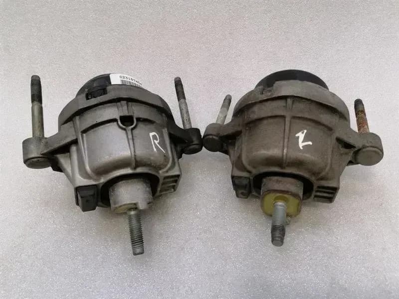 CHEVROLET Chevrolet Corvette C7 engine mount set 23187451 engine mount set