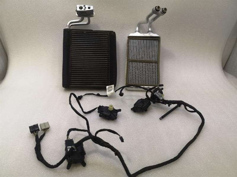 CHEVROLET Chevrolet Corvette C7 Heater Matrix 89019028 Heat Exchanger Radiator
