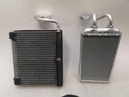 CHEVROLET Chevrolet Corvette C7 Heater Matrix 89019028 Heat Exchanger Radiator — thumbnail 3