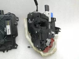 BENTLEY BENTLEY CONTINENTAL FLYING TRACK FRH door lock 3W5837013L door lock front right — thumbnail 4