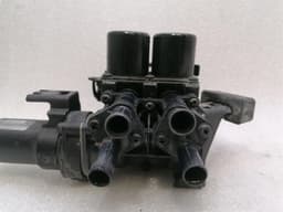 BENTLEY BENTLEY CONTINENTAL FLYING TRACK SPEED Heater Valve 3D2959617C Heater Valve — thumbnail 3