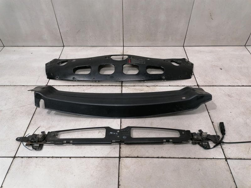 BENTLEY Bentley Continental GT W12 Bonnet Lock 4W0823509D Front Mask