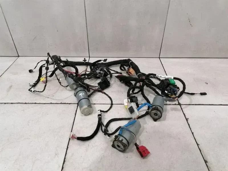BENTLEY BENTLEY CONTINENTAL GT Right Seat Wiring with Motors 3W8971079J RIGHT HANDLE RHD