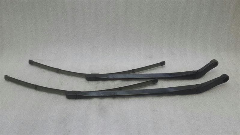 BENTLEY Bentley Continental GT RHD wiper arm set 3W2955409 right hand drive.
