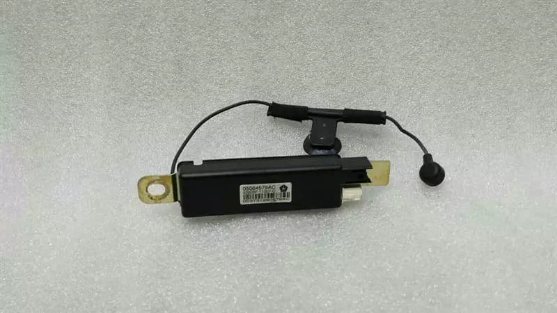 DODGE Dodge Challenger SRT Aerial / Antenna 05064579AC Antenna