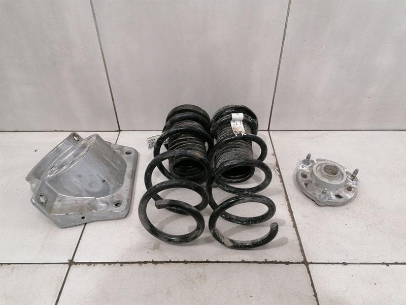 CHEVROLET Chevrolet Corvette C8 Coil Spring Front 84747903 Chassis Spring Spring Front