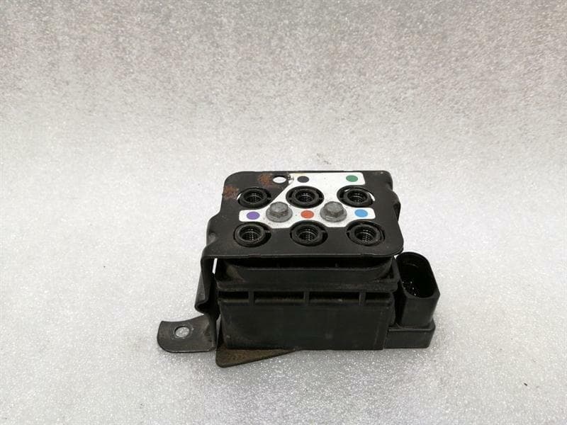 BENTLEY BENTLEY CONTINENTAL FLYING SPUR Air Suspension Valve 15-1524-0005 Valve Block