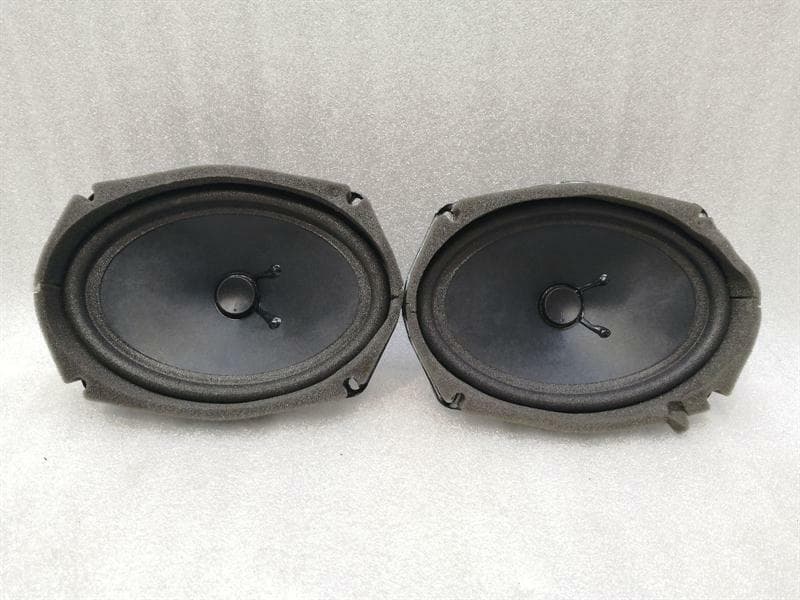 BENTLEY Bentley Continental Flying Track Speaker Set 3W5035411B Speaker Set