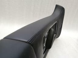 BENTLEY BENTLEY FLYINGSPUR Right B Post Leather Cover SET 3W5867285D Fairing B-Pillar — thumbnail 8