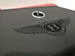 BENTLEY BENTLEY FLYING TRACK Triangle + Leather Cover 3W0860285 Warning Triangle + Leather — thumbnail 5