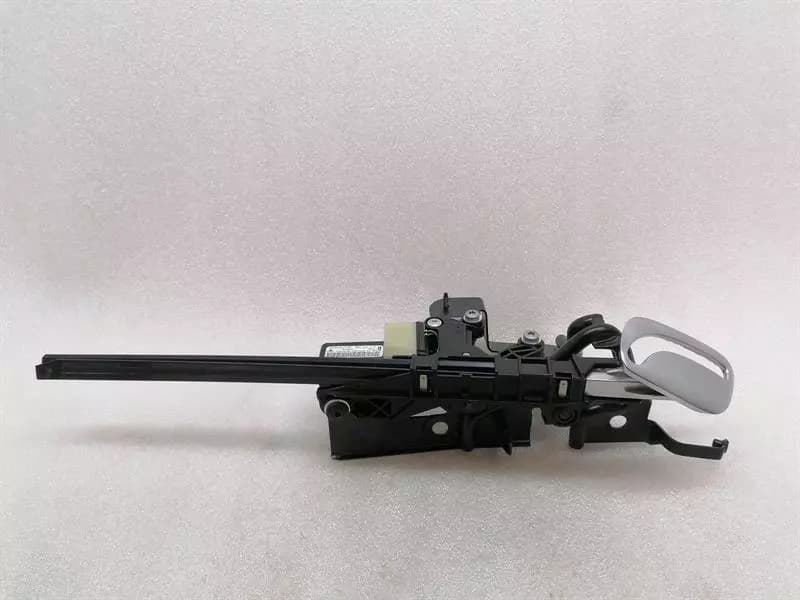 Bentley Continental GT W12 Right Seatbelt Feeder 3W8880304B Seat Belt Bringer Engine Re