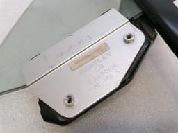 BENTLEY Bentley Continental GT W12 Left Front 1/4 Glass 3W0837411E Door Panel 1/4 Front Li — thumbnail 4