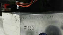MERCEDES-BENZ Mercedes S-class W221 W216 Rear ABC Hydraulic Valve A2213200358 Hydraulic Valve — thumbnail 2