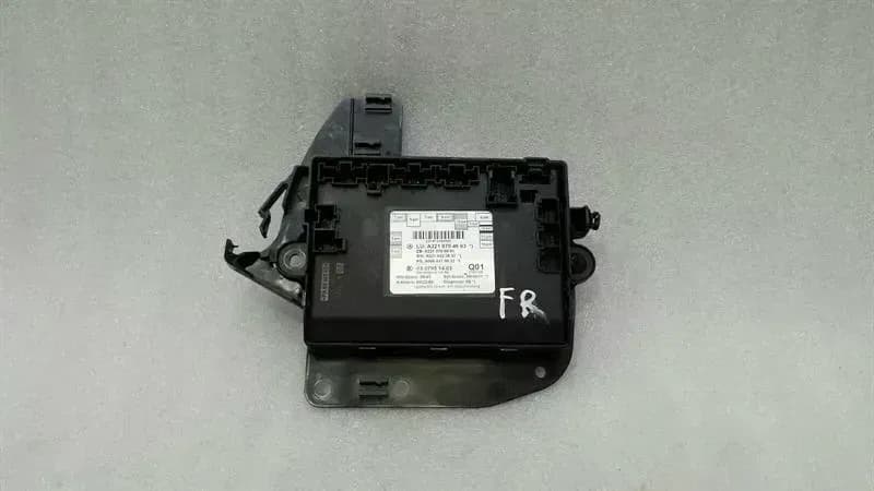 MERCEDES-BENZ Mercedes S-Class W221 FRH door module A2218704693 door control unit front right