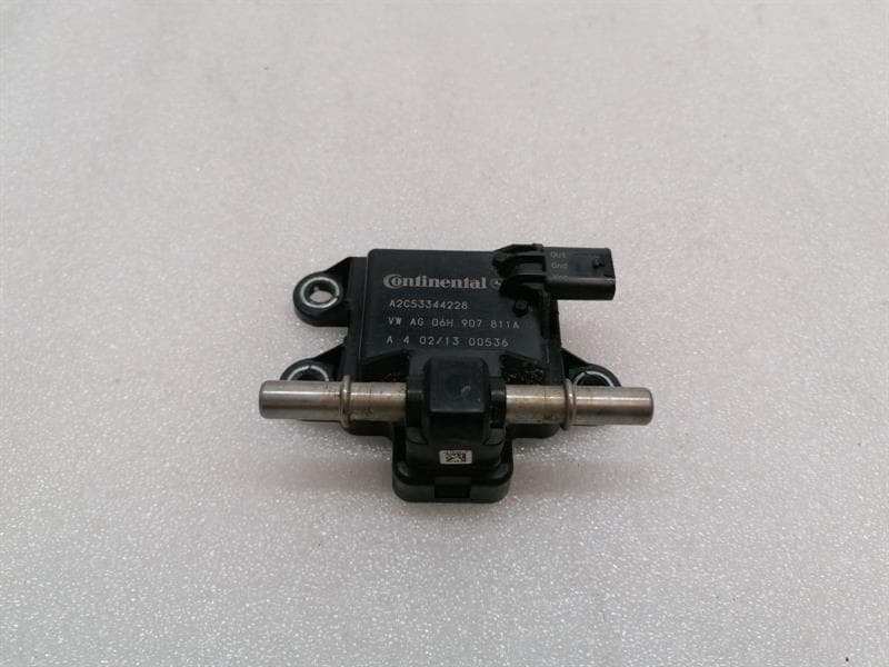 BENTLEY BENTLEY FLYING SPUR MK2 13-19 Fuel Sensor 06H907811A Sensor
