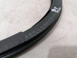 BENTLEY BENTLEY FLYING TRACK MK2 13-19 RLH Door Seal 4W0867367A Door Seals Rear Link — thumbnail 3