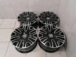 BENTLEY Bentley Flying Spur MK2 13-19 Alloy Wheel 4W0601025B R19 Alloy Wheel — thumbnail 1