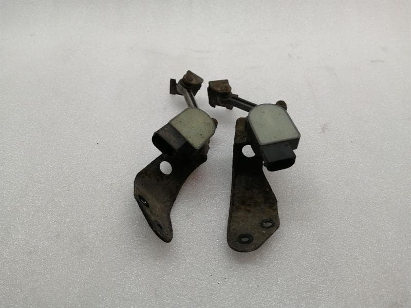 BENTLEY BENTLEY CONTINENTAL FLYING TRACK Level Sensor Set 4E0616571E Level Sensor Set