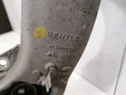 BENTLEY BENTLEY FLYING TRACK Left Front Hub 3W0407253E Wheel Bearing Housing Front Left — thumbnail 9