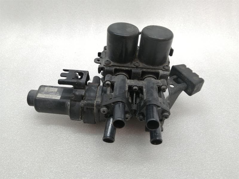 BENTLEY CONTINENTAL FLYING TRACK Heater Valve 3D2959617C RIGHT HANDLE RHD