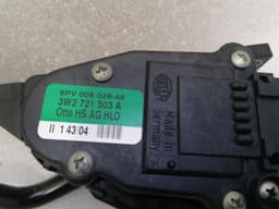 BENTLEY Bentley Continental GT W12 RHD gas pedal (electrical) 3W2721503A right hand drive — thumbnail 8