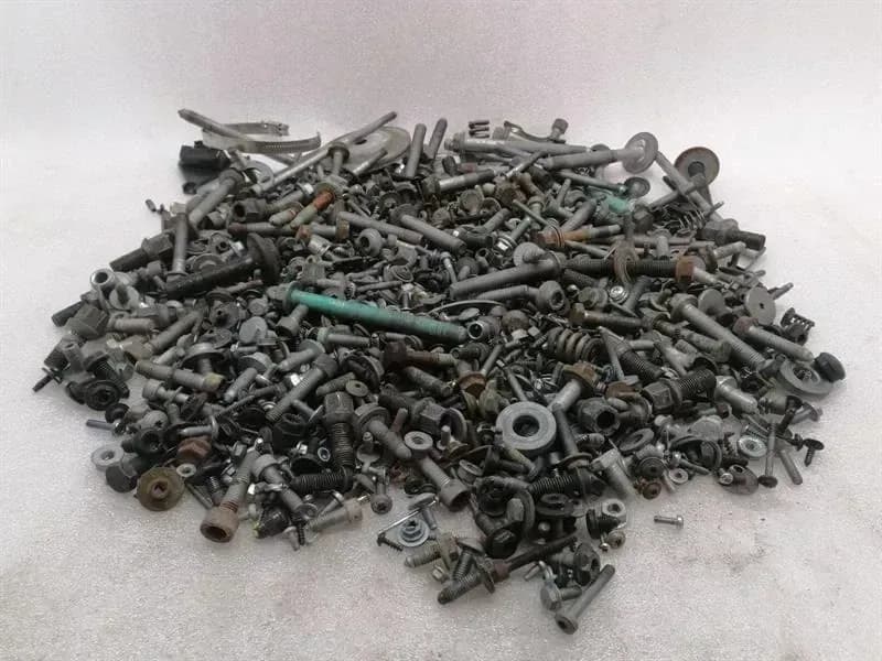 BENTLEY BENTLEY CONTINENTAL FLYING SPUR Screws bolts from one car set bolts