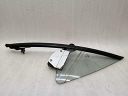 BENTLEY Bentley Continental GT W12 Right Front 1/4 Glass 3W8845114C Door Panel 1/4 Front R — thumbnail 1