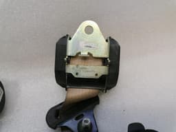 CHEVROLET Chevrolet Corvette C6 Front Seatbelt 15827571 Seat Belt Front — thumbnail 6