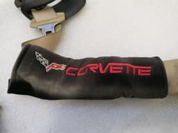 CHEVROLET Chevrolet Corvette C6 Front Seatbelt 15827571 Seat Belt Front — thumbnail 2