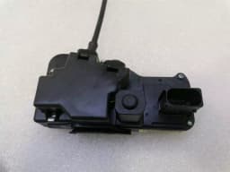 CHEVROLET Chevrolet Corvette C6 Door Lock 15946781 Door Lock RIGHT — thumbnail 2