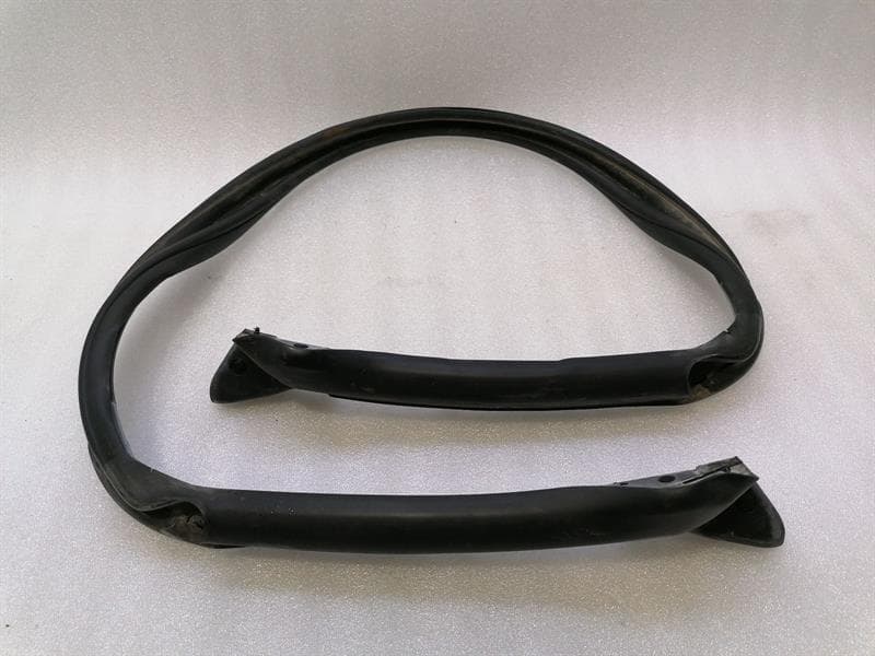 CHEVROLET Chevrolet Corvette C6 Lower Weatherstrip Roof Seal 89023801 Lower Roof Seal
