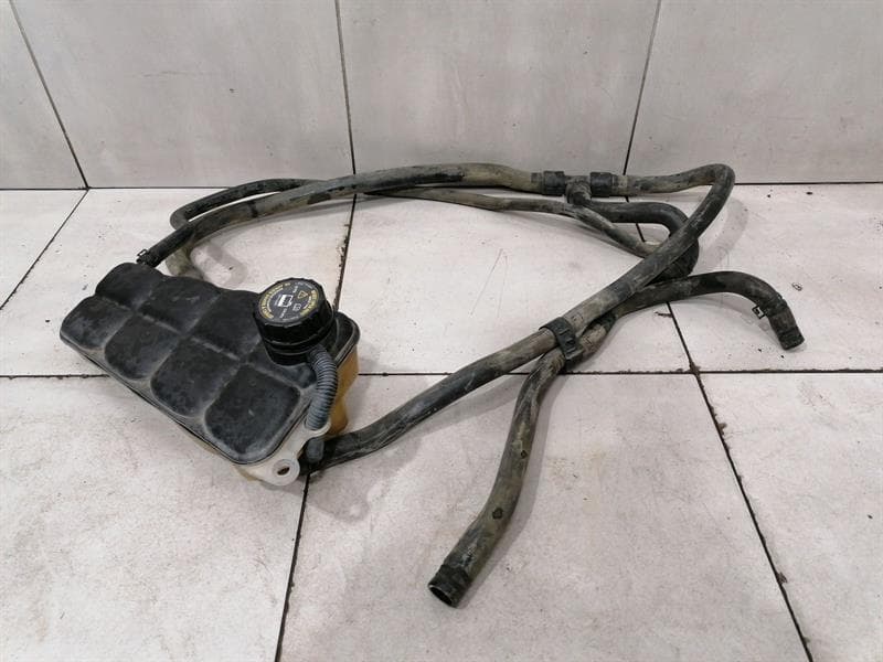 CHEVROLET Chevrolet Corvette C6 Expansion Tank 10304487 Expansion Tank Coolant