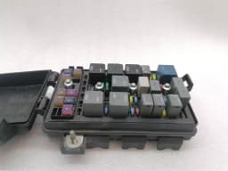 CHEVROLET Chevrolet Corvette C6 Fuse Box 21996326 Fuse Box — thumbnail 2