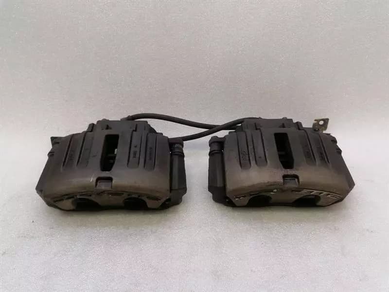 CHEVROLET Chevrolet Corvette C6 brake caliper 19208033 brake caliper front set front set