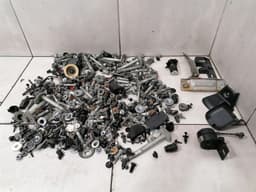 CHEVROLET CHEVROLET CORVETTE C6 SCREWS SCREWS BOLTS FROM ONE CAR SET KIT BOLTS — thumbnail 1