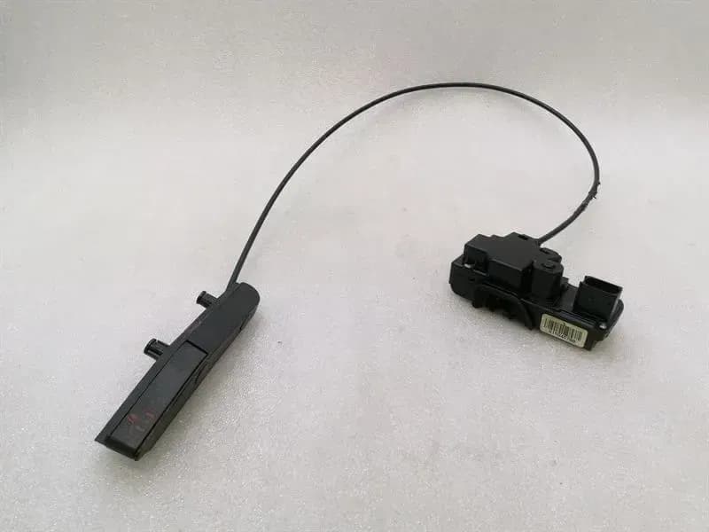 Chevrolet Corvette C6 Door Lock 15946780 Door Lock RH Right Right