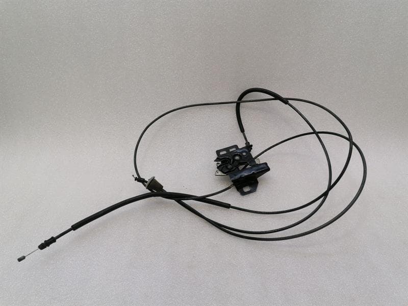 Chevrolet Corvette C6 Bonnet lock 15946780 hood lock