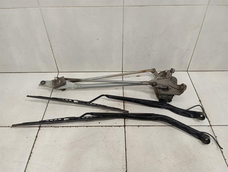 Chevrolet Corvette C6 Front Wiper Linkage 15147565 Wiper Motor Front