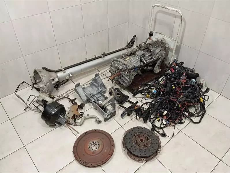 CHEVROLET CORVETTE C6 MANUAL SWAP KIT SET GEARBOX 24252997 6 GEAR SHIFT