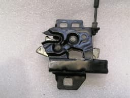 CHEVROLET Chevrolet Corvette C6 Bonnet lock 15946780 hood lock — thumbnail 5