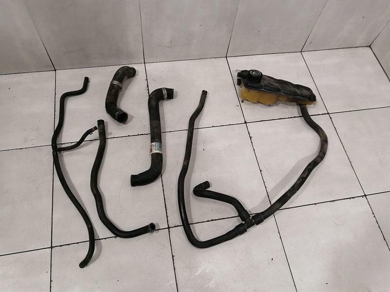 Chevrolet Corvette C6 Expansion Tank 10304487 Balancing Tank Cooling Water