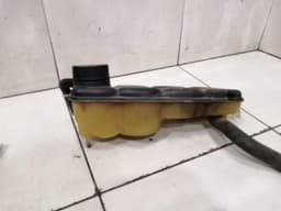 CHEVROLET Chevrolet Corvette C6 Expansion Tank 10304487 Balancing Tank Cooling Water — thumbnail 2