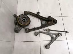 CHEVROLET Chevrolet Corvette C6 Left Rear Hub 88965638 Wheel Bearing Housing Rear Left — thumbnail 1