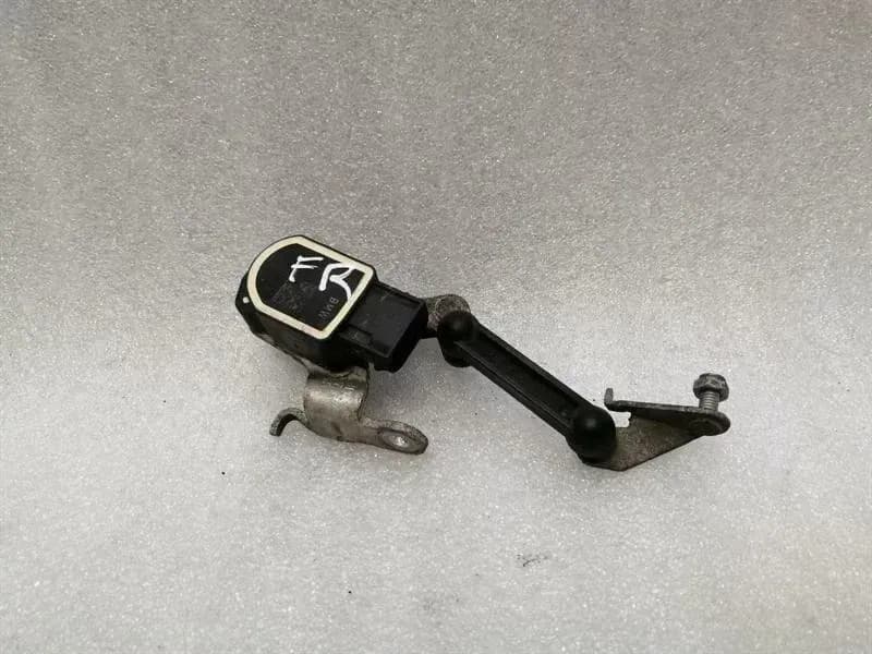 BMW BMW 7 series F02 F01 FRH level sensor 37146860843 height sensor front right