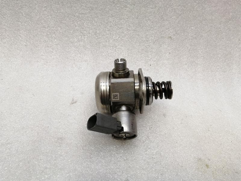 BMW BMW 7 F02 F01 High Pressure Petrol Pump 7574440 High Pressure Pump Petrol N74 760i
