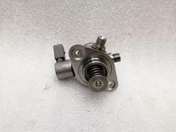 BMW BMW 7 F02 F01 High Pressure Petrol Pump 7574440 High Pressure Pump Petrol N74 760i — thumbnail 2