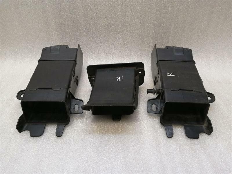 BMW BMW 7 Series F02 F01 Brake Air Duct Set 7184156 Air Distributor Set