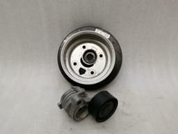 BMW BMW 7 Series F02 F01 N74B60 6.0 V12 Belt Tensioner 7582038 Pulley — thumbnail 5