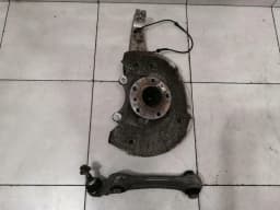 BMW BMW 7 Series F02 F01 Right Front Hub 31216775768 Wheel Bearing Housing Front Right — thumbnail 2